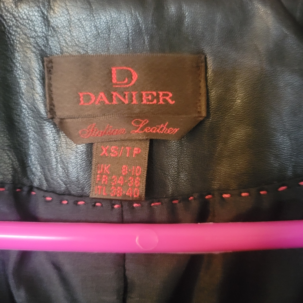 Vintage Danier Womens Genuine ITALIAN Leather Coat  Long Jacket Stitch Design XS - Picture 5 of 5